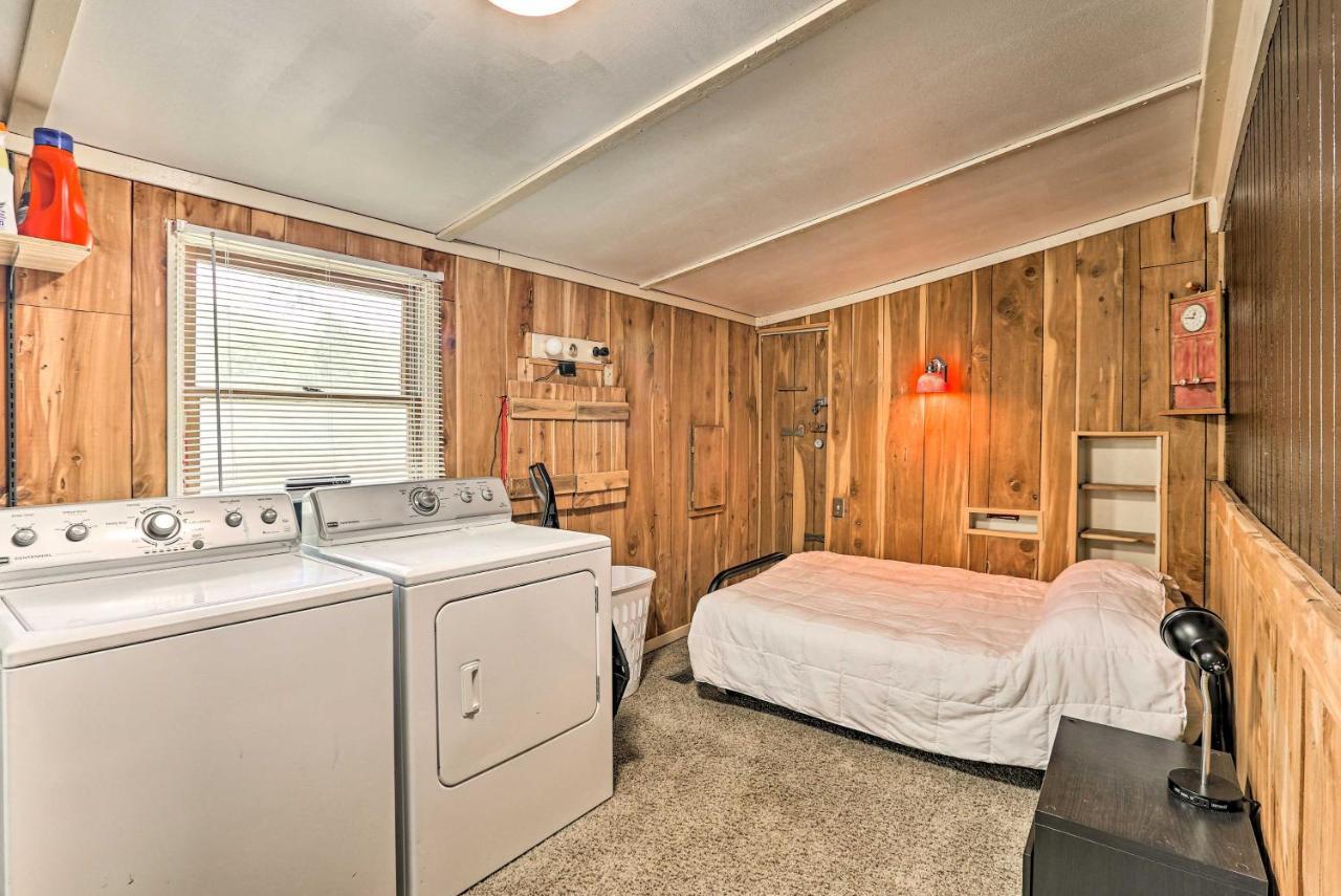 1950S Serenity Pond Cabin With View Peace And Quiet! 塔拉迪加 外观 照片